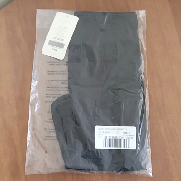 FABLETICS leggings - NWT - Picture 4 of 5
